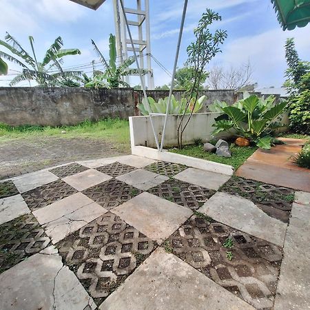 Villa Estetik Di Malang Ngoại thất bức ảnh