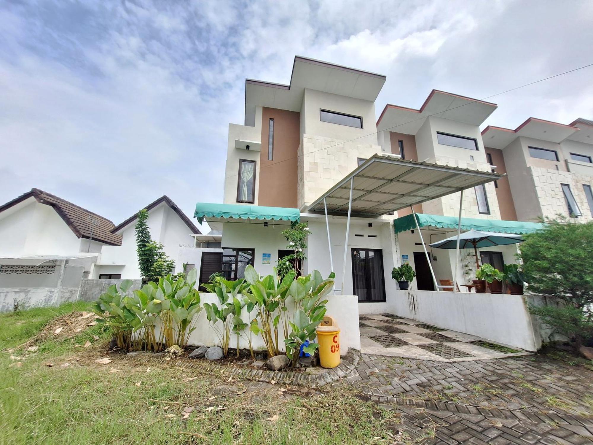 Villa Estetik Di Malang Ngoại thất bức ảnh